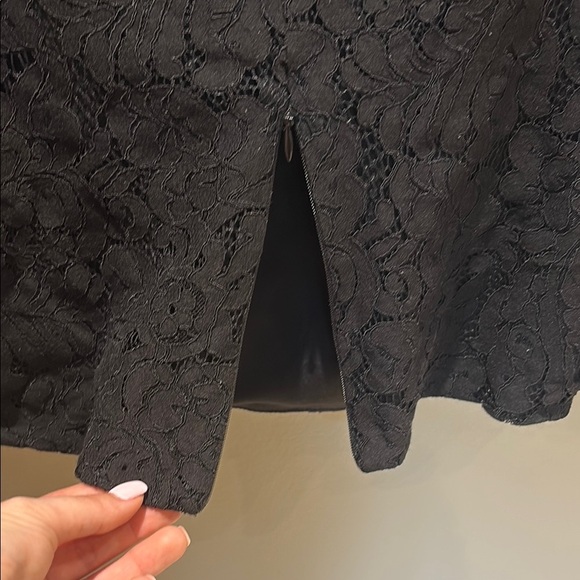 Elegant Black Lace Women's Top - Picture 6 of 7